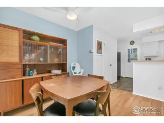 Photo #4: 988083 Listing