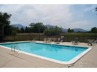 Photo #6: 988098 Listing 