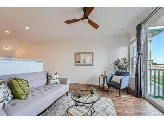 Photo #6: 9881478 Listing