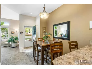 Photo #4: 988178 Listing 