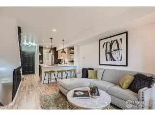 Photo #4: 988197 Listing