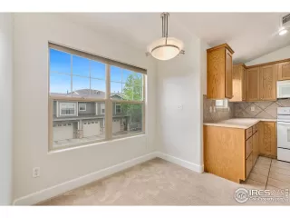 Photo #6: 988242 Listing