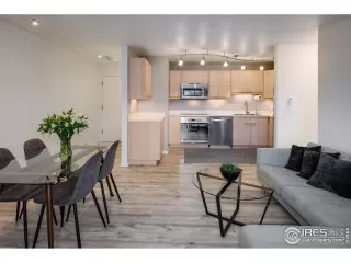 Photo #5: 988243 Listing 