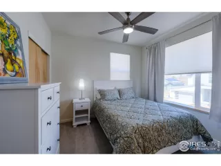 Photo #6: 988273 Listing