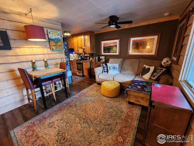 MLS: 988274 Condo For Sale