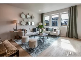 Photo #3: 988296 Listing