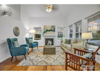 Photo #5: 988366 Listing 