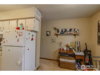 Photo #4: 988394 Listing