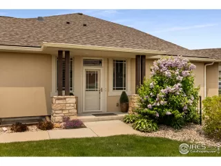 Photo #6: 988418 Listing