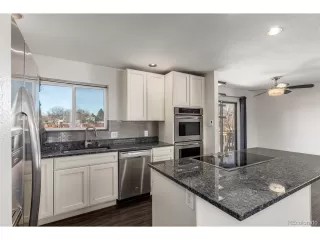 Photo #6: 9884355 Listing 