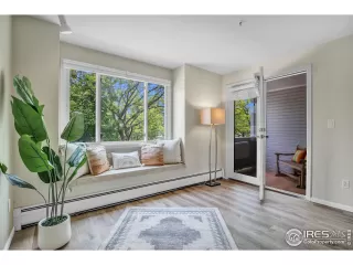 Photo #1: 988475 Listing 