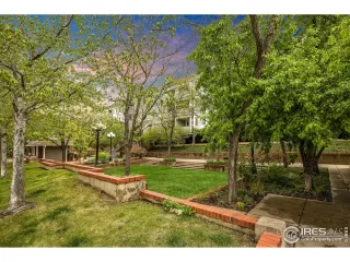 Photo #5: 988475 Listing 
