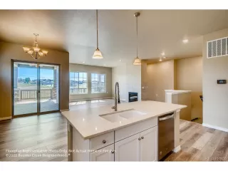 Photo #4: 9885488 Listing