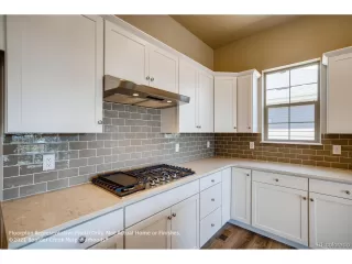 Photo #6: 9885488 Listing