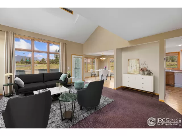 MLS: 988562 Condo For Sale