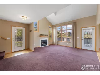 Photo #4: 988562 Listing