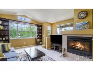 Photo #3: 988619 Listing