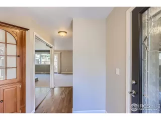 Photo #2: 988632 Listing