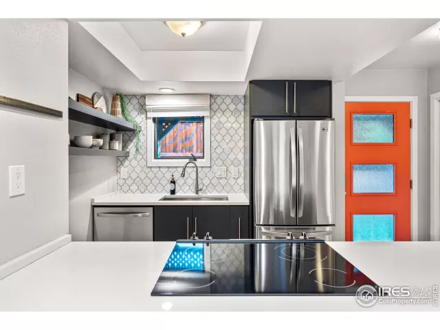 MLS: 988656 Condo For Sale