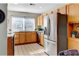 Photo #6: 988672 Listing