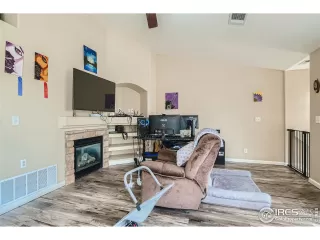 Photo #2: 988688 Listing