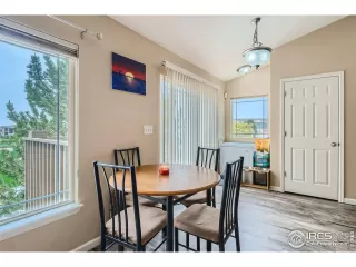 Photo #5: 988688 Listing