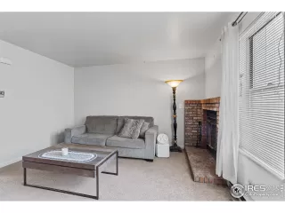 Photo #6: 988690 Listing