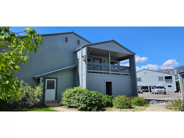 MLS: 988734 Condo For Sale