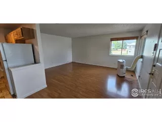 Photo #5: 988734 Listing