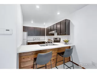 Photo #6: 988737 Listing 
