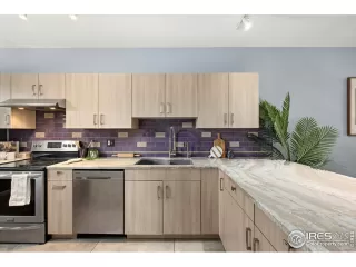 Photo #3: 988739 Listing 