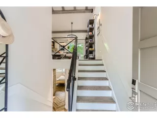 Photo #4: 988744 Listing 