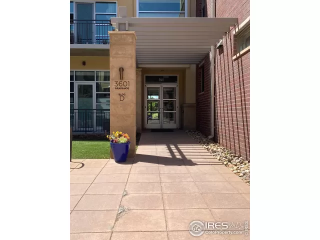 MLS: 988751 Condo For Sale