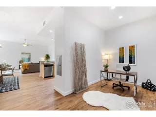 Photo #1: 988751 Listing