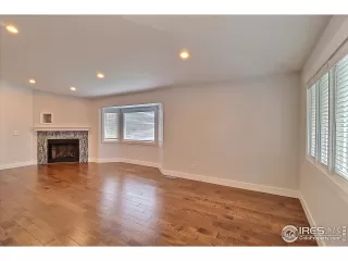 Photo #3: 988756 Listing