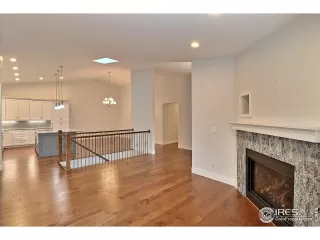 Photo #6: 988756 Listing