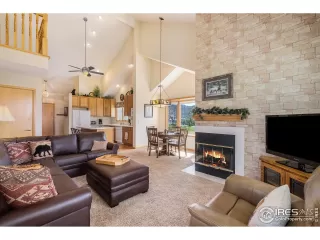 Photo #3: 988854 Listing