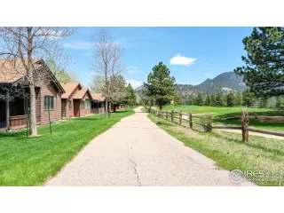 Photo #4: 988868 Listing