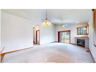 Photo #5: 988868 Listing