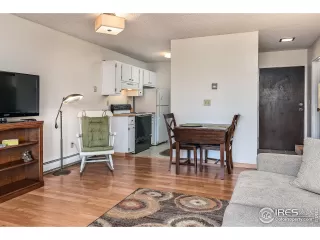 Photo #3: 988880 Listing