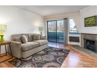 Photo #6: 988880 Listing