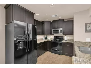 Photo #4: 988925 Listing