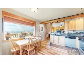 Photo #6: 988930 Listing