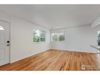 Photo #3: 988978 Listing 