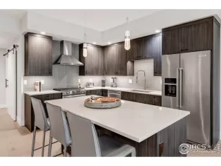 Photo #4: 988991 Listing