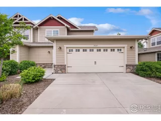 Photo #5: 989046 Listing