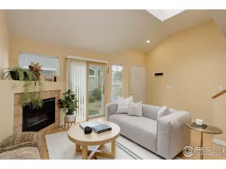 Photo #1: 989070 Listing 