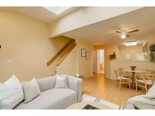 Photo #3: 989070 Listing 