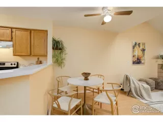 Photo #5: 989070 Listing 