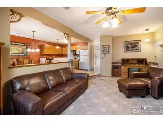 Photo #5: 989084 Listing